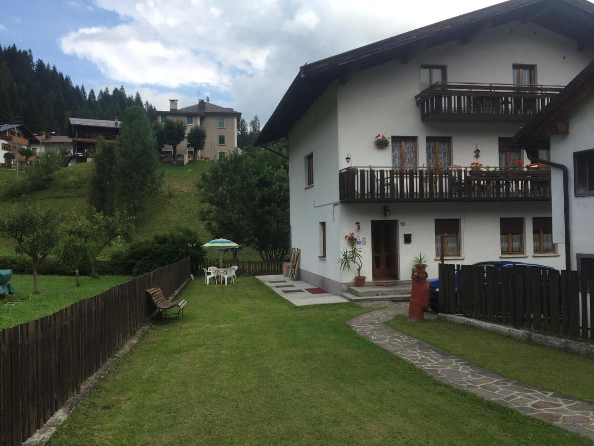 Casa Soia Lägenhet Falcade Exteriör bild